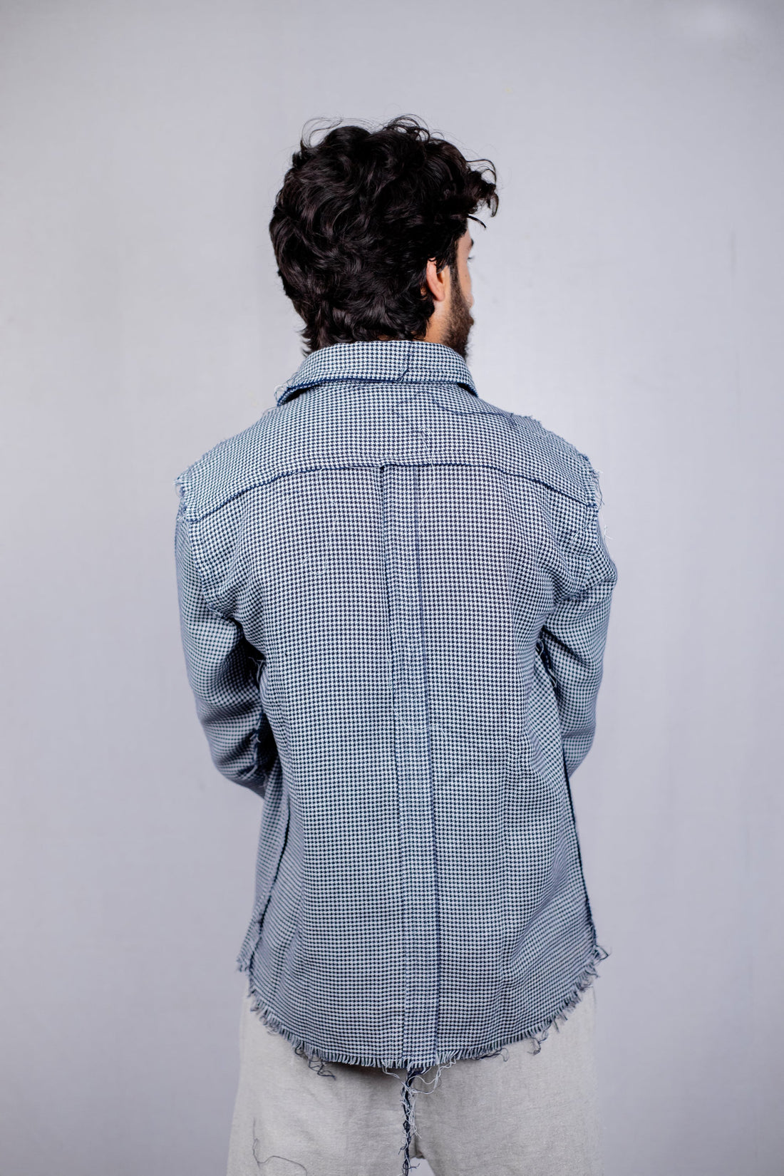 DISTRESSED BLUES House of Bardi