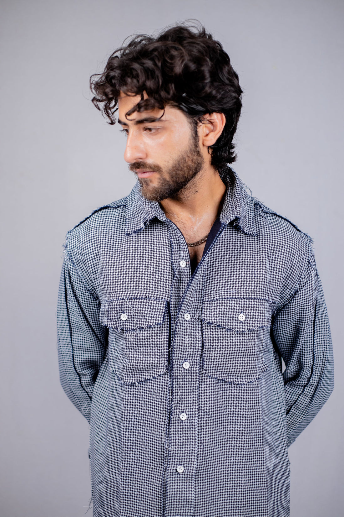 DISTRESSED BLUES House of Bardi